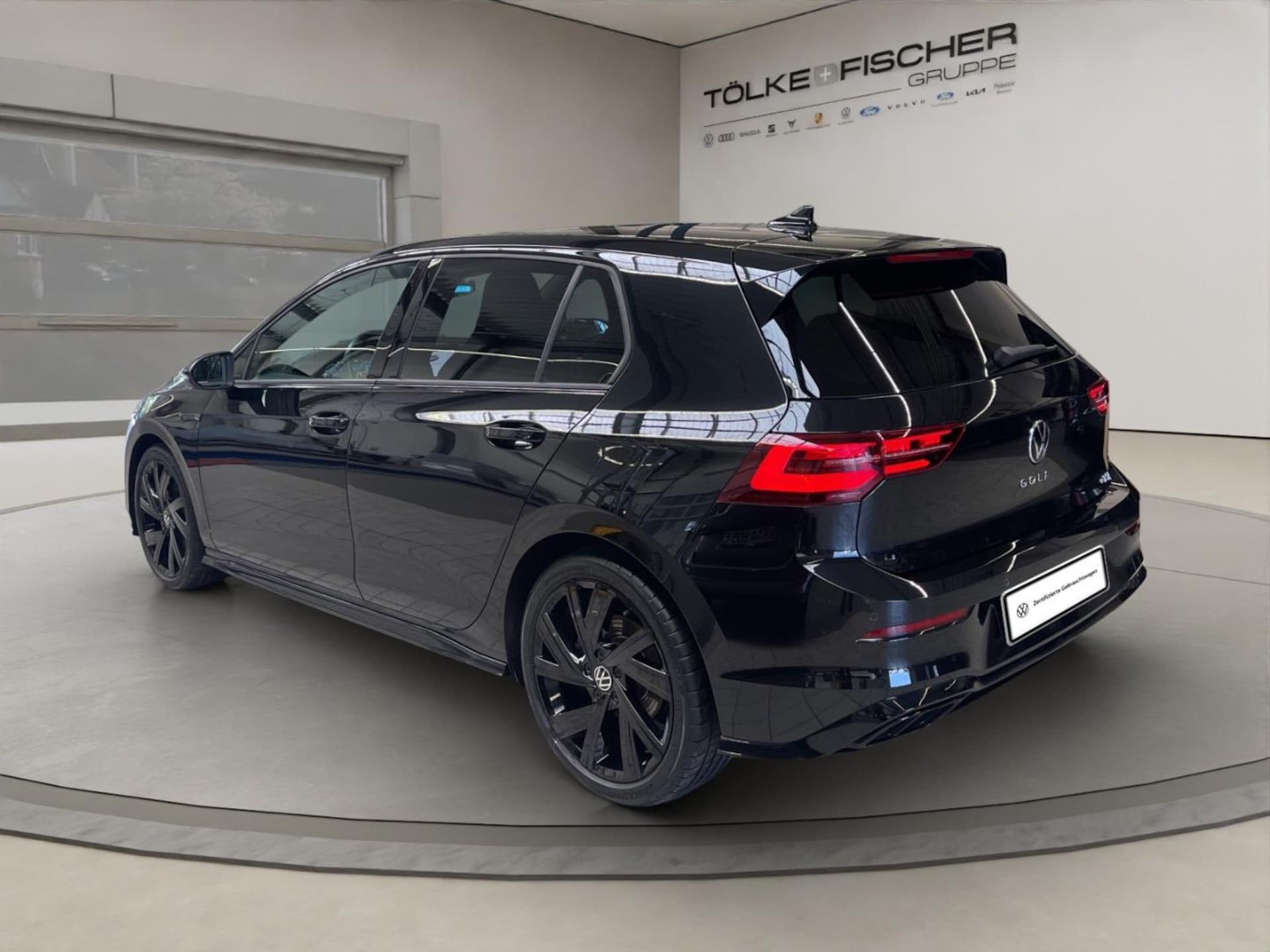 Volkswagen Golf R-Line