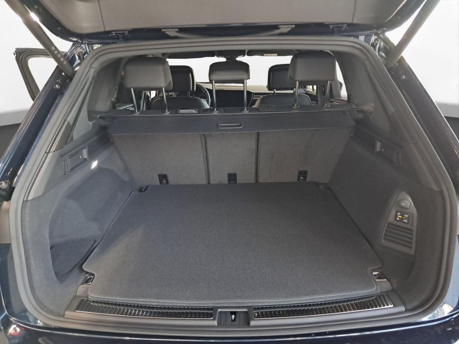 Volkswagen Touareg – Bild 13