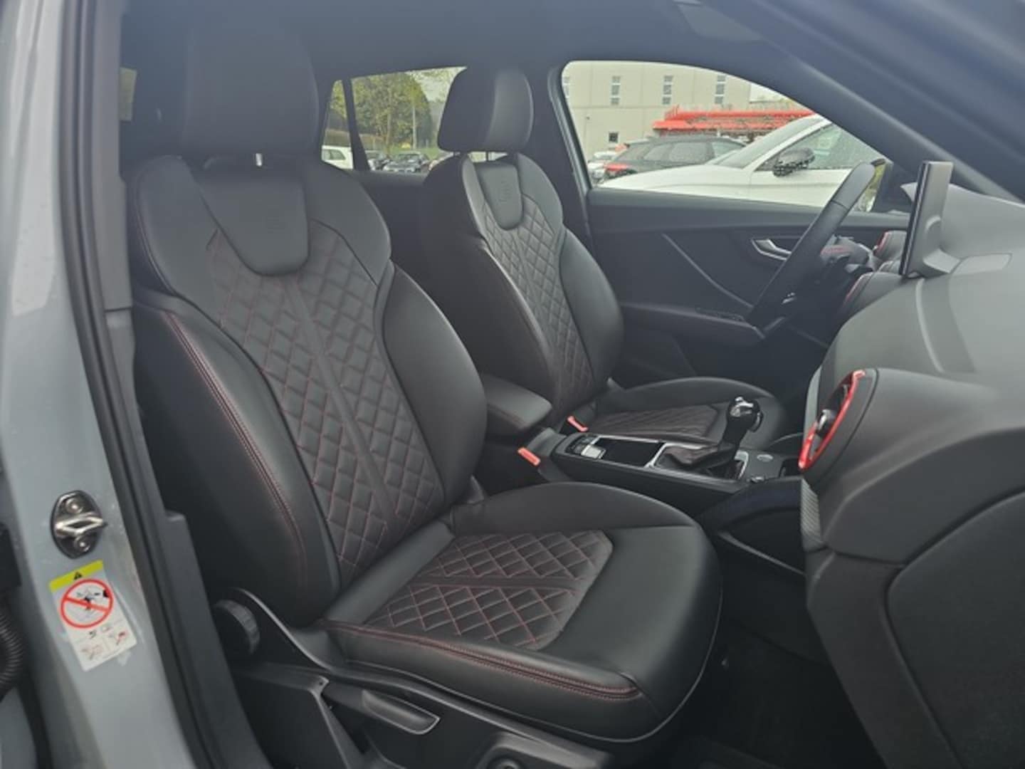 Bild über Audi Q2 S line 35 TFSI S tronic - für weitere Informationen kontaktieren Sie den Audi Partner