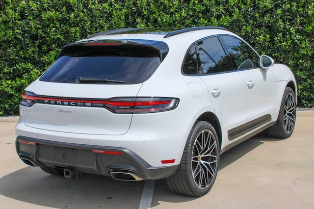 2025 Porsche Macan