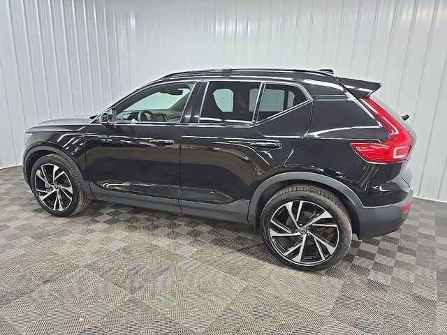 2022 Volvo XC40