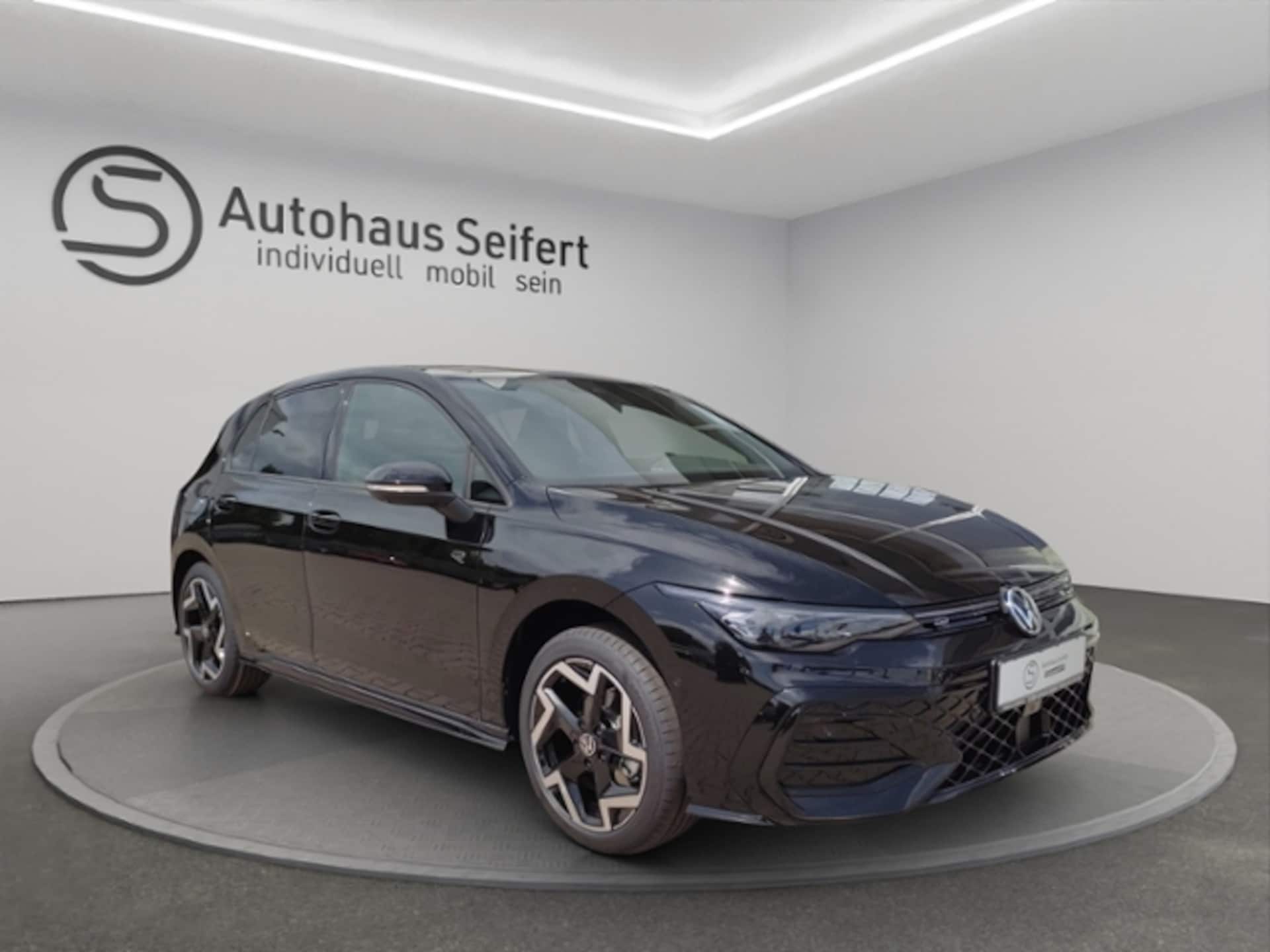 Volkswagen Golf R-Line