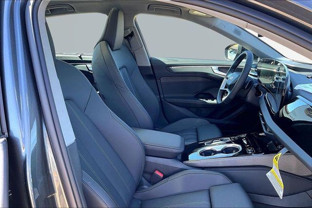 2026 Audi A6 Premium Plus - Photo 7