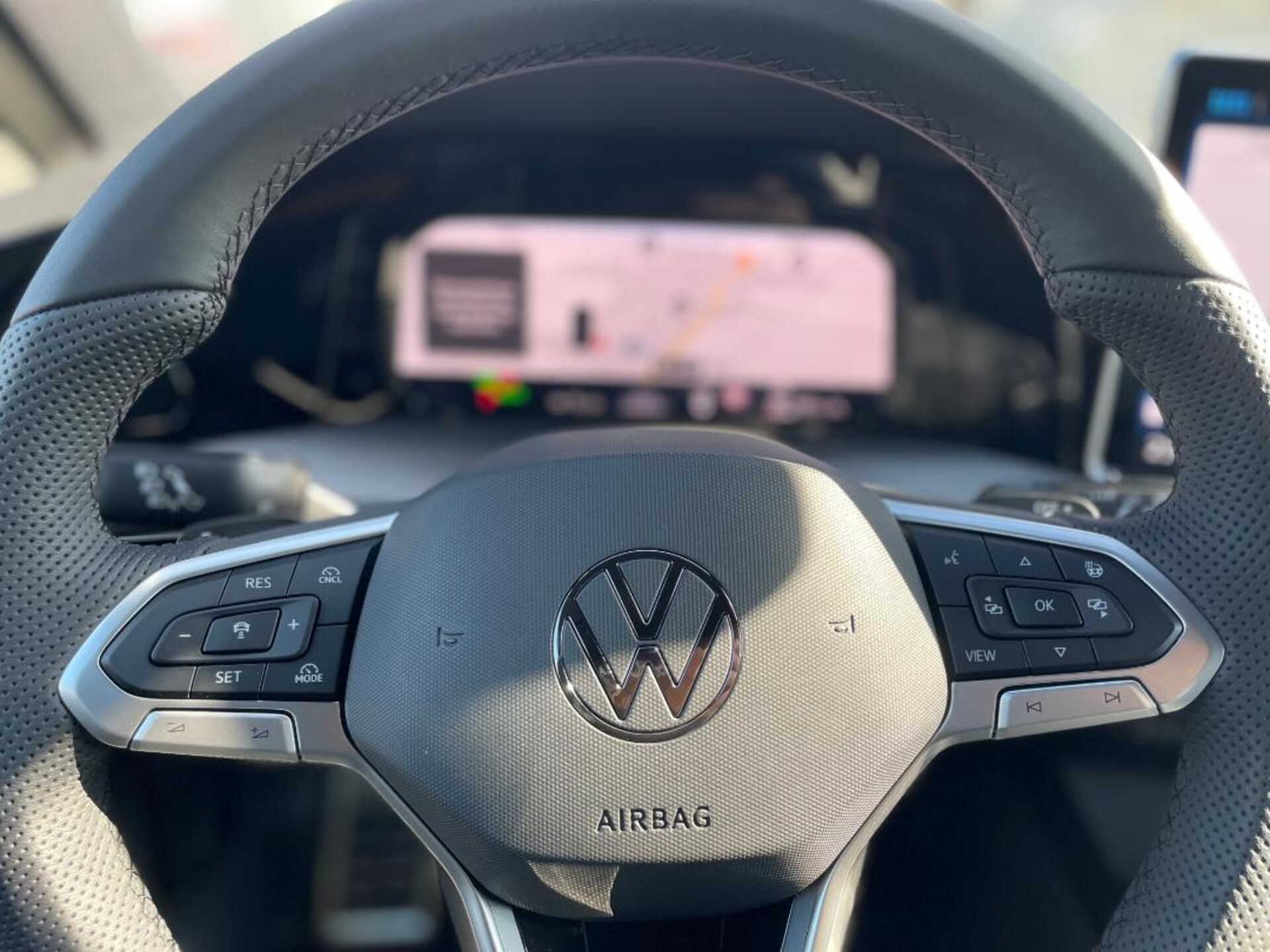 Volkswagen Golf R-Line