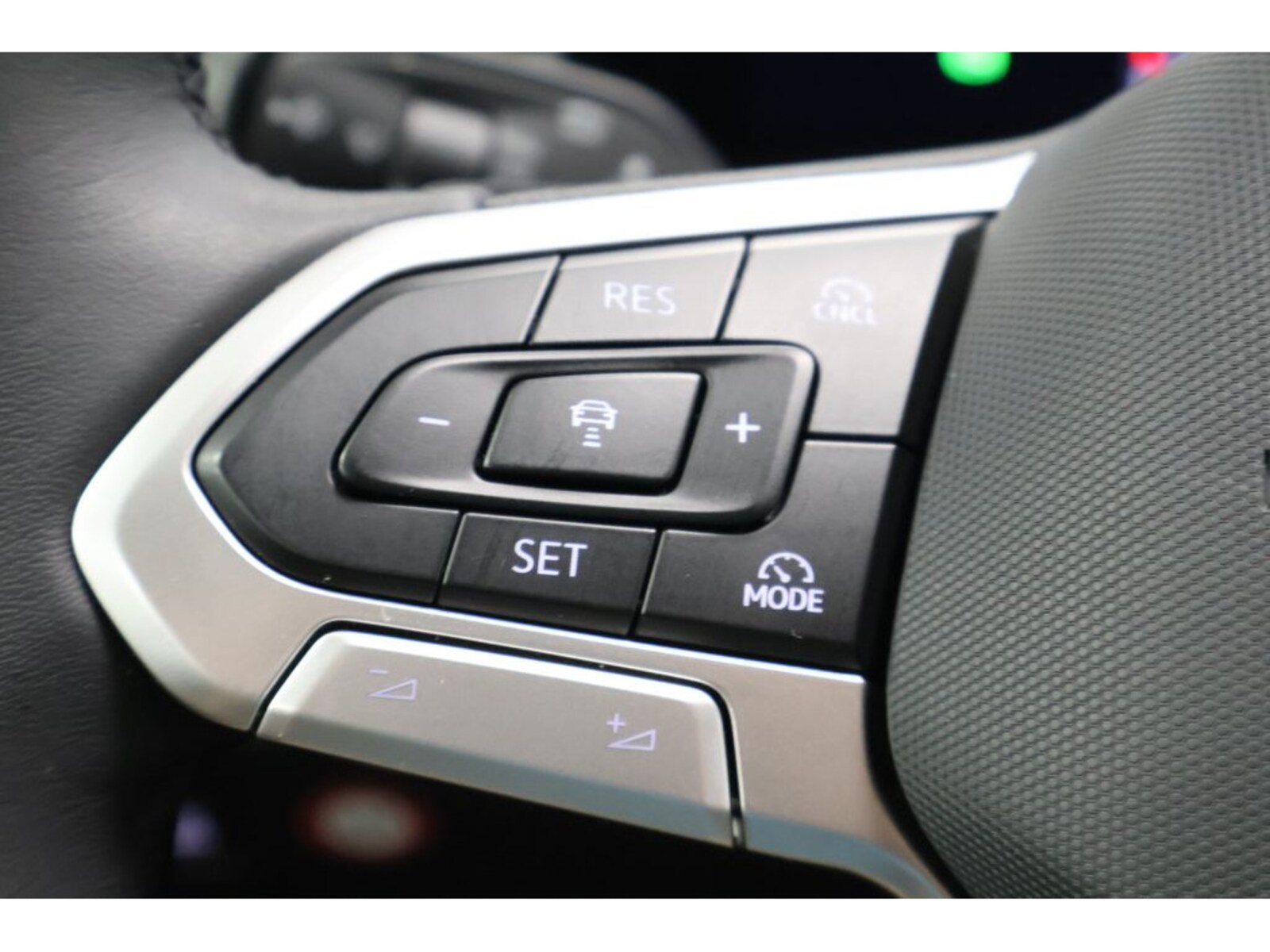 Volkswagen Tiguan – Bild 19
