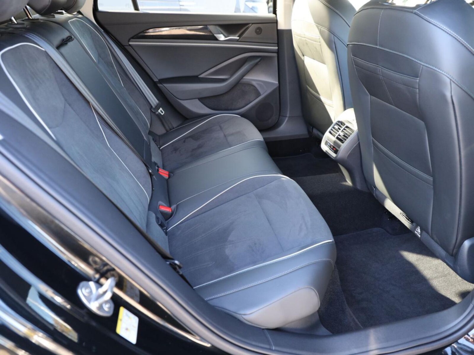 Volkswagen Passat – Bild 22