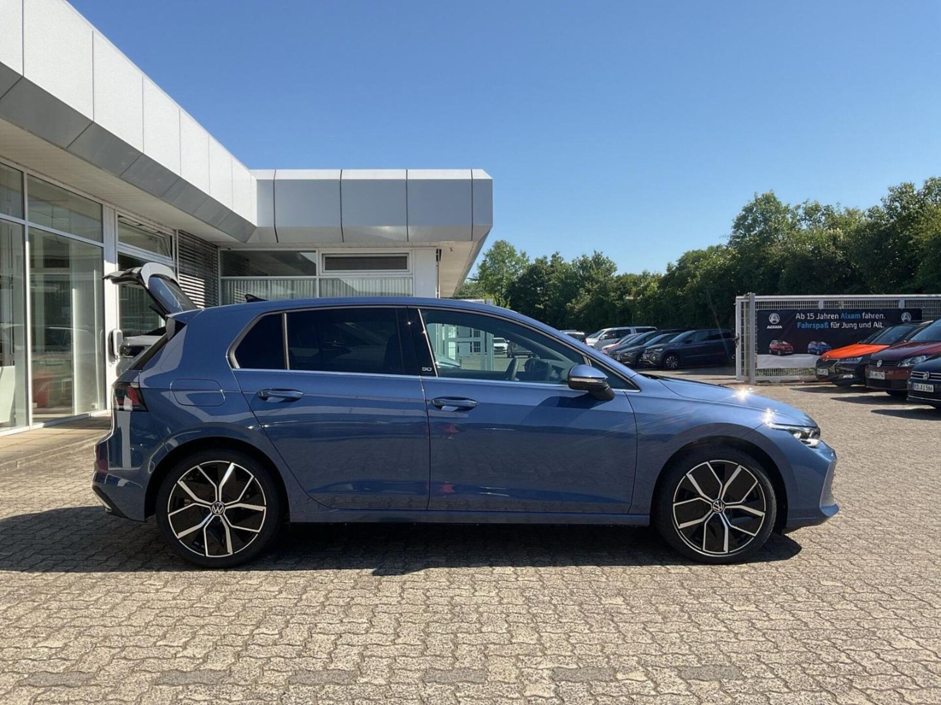 Volkswagen Golf Style