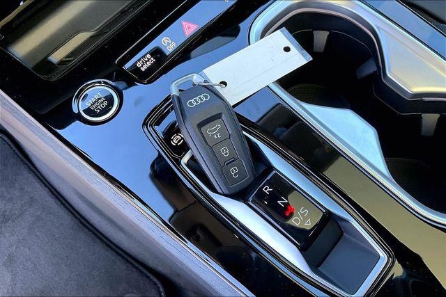 2026 Audi A6 Premium Plus - Photo 10