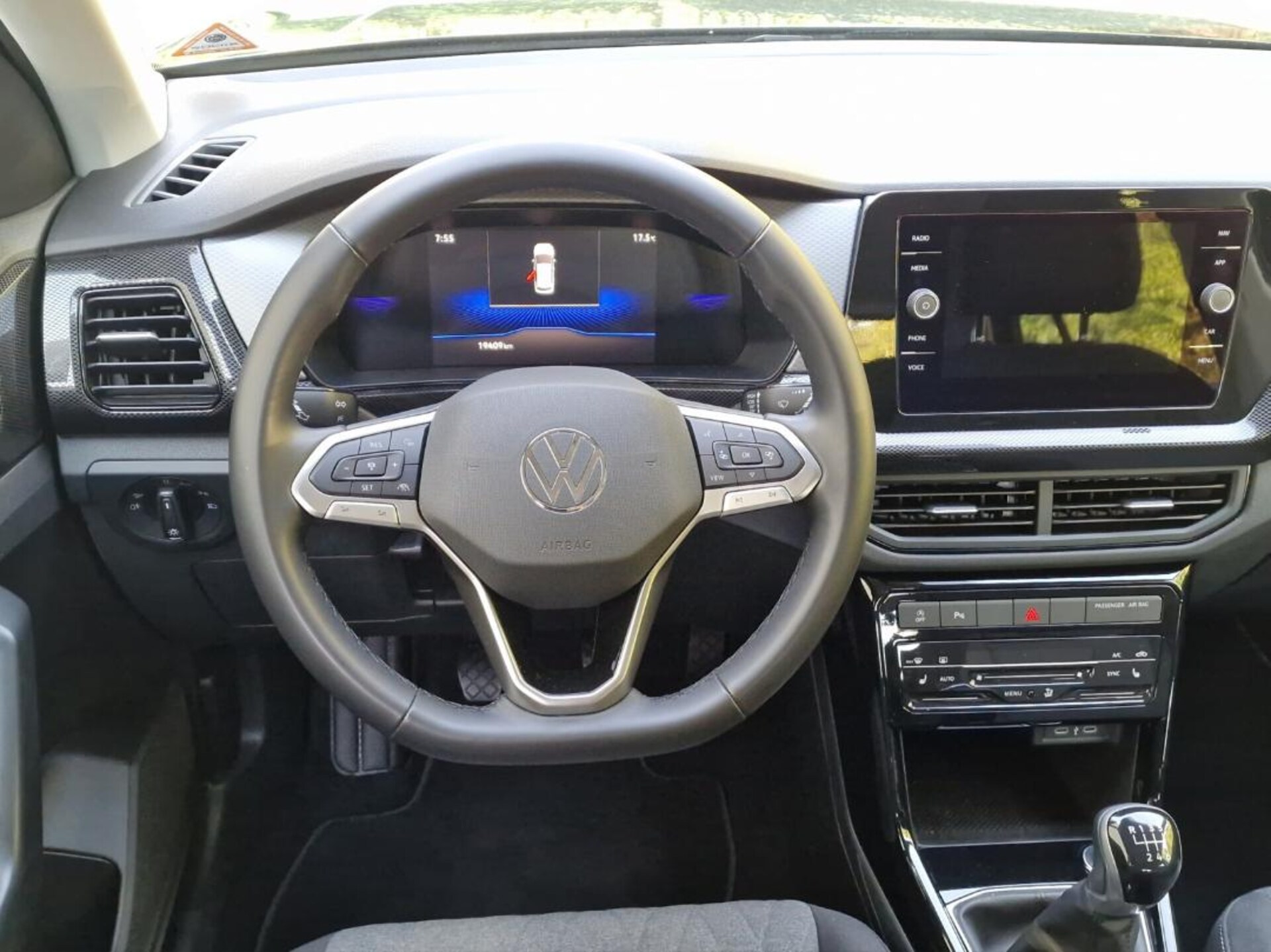 Volkswagen T-Cross Life
