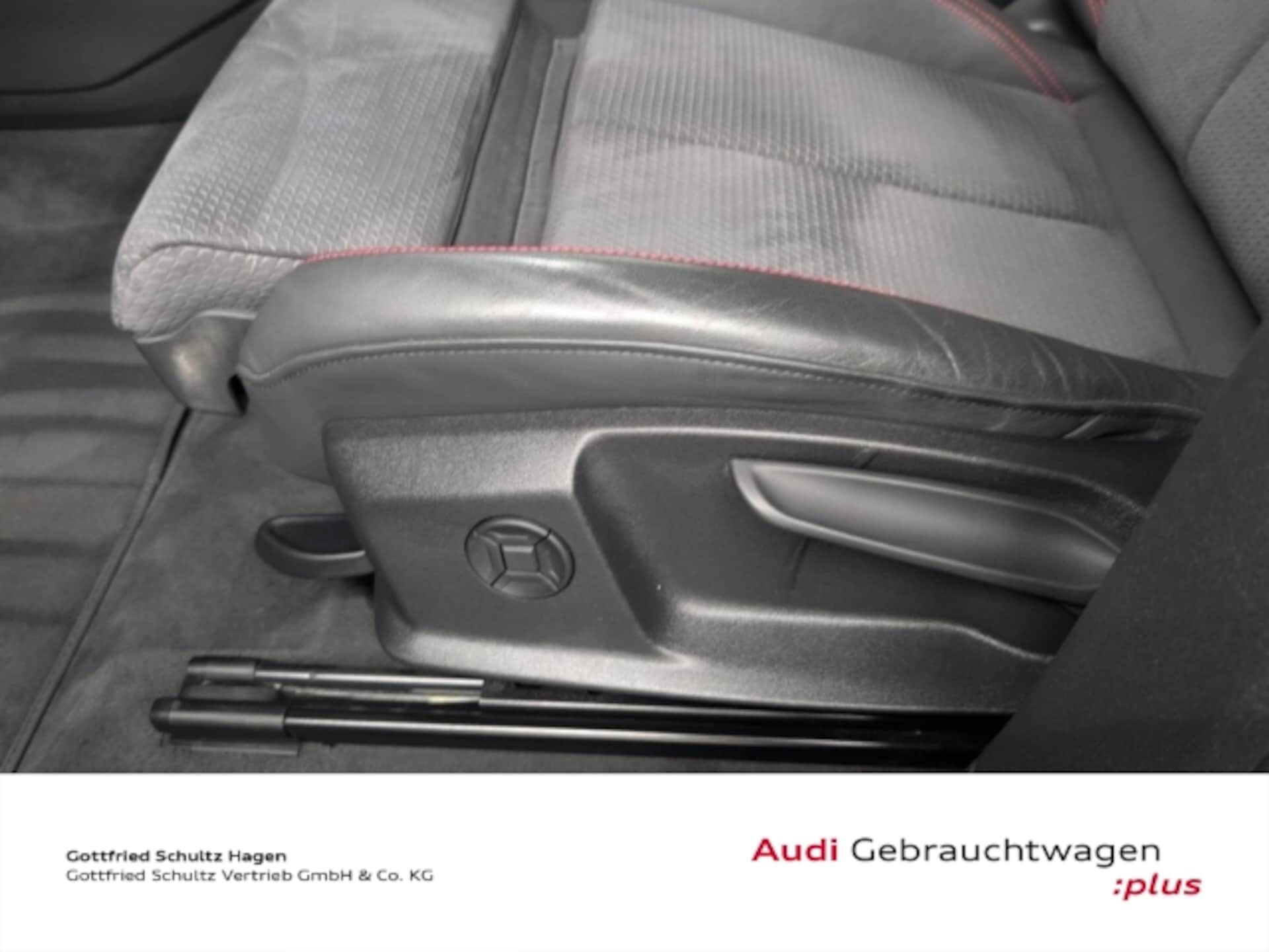 Audi Q8 e-tron S line