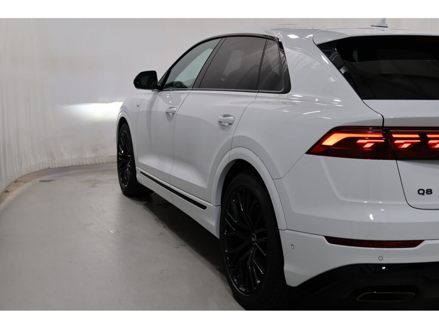 Bild über Audi Q8 SUV 50 TDI quattro tiptronic - für weitere Informationen kontaktieren Sie den Audi Partner
