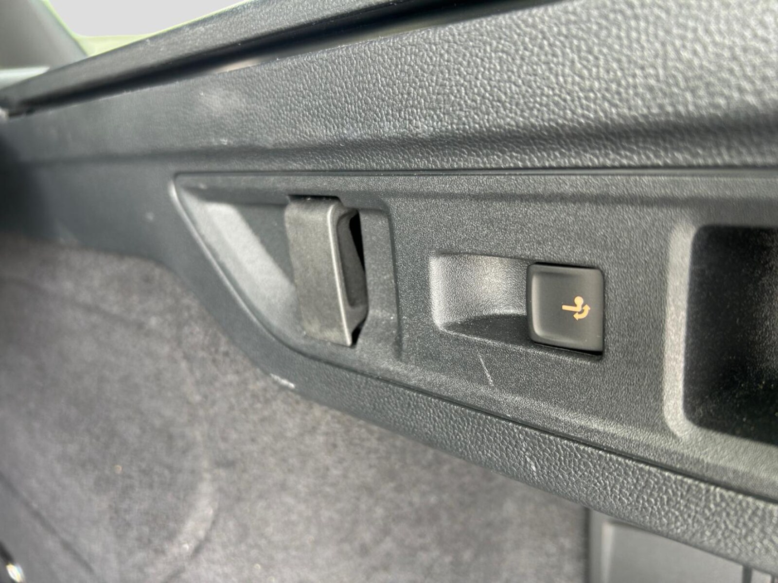 Volkswagen Passat – Bild 11
