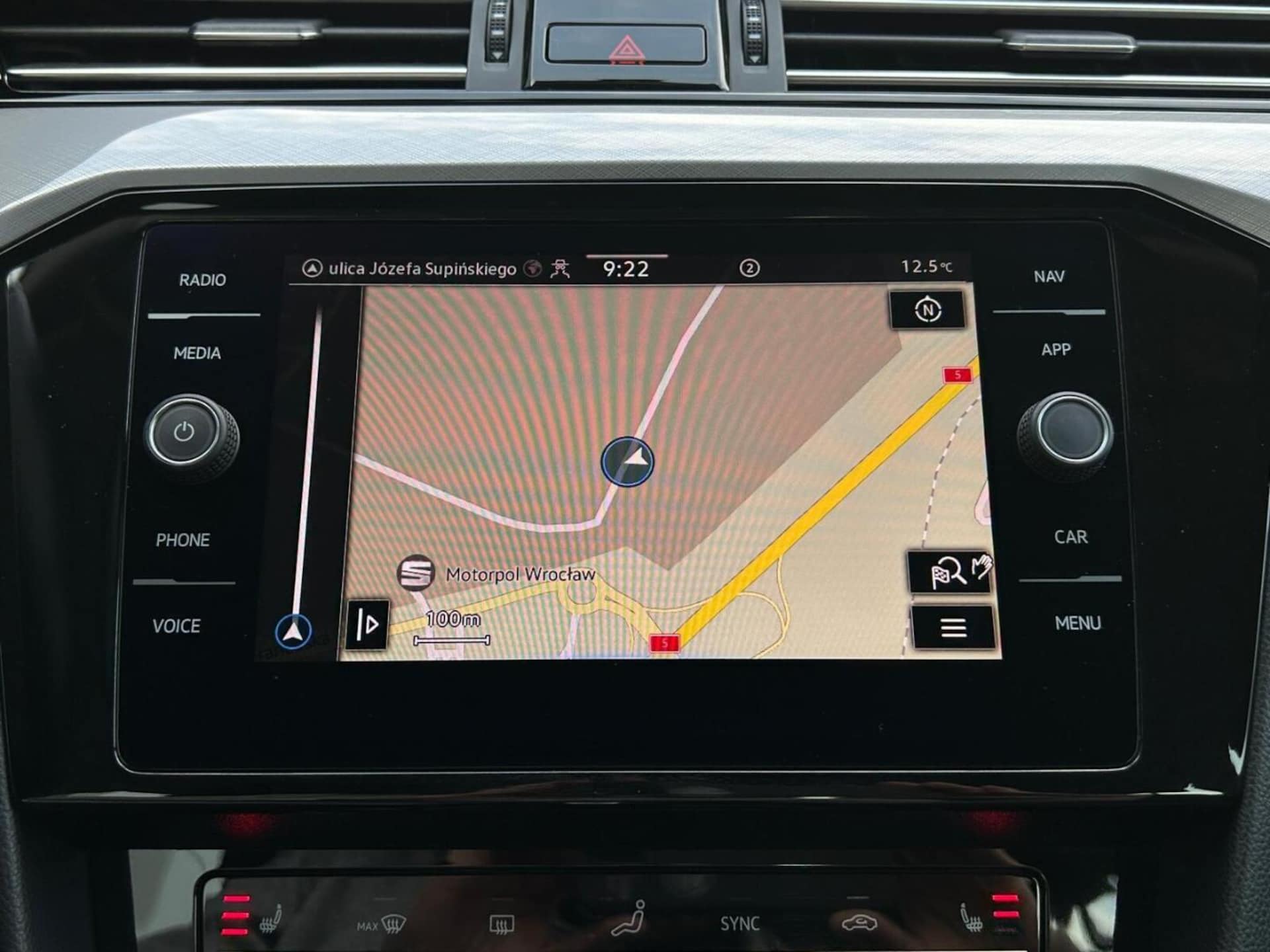 Volkswagen Passat Business