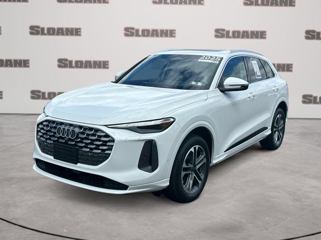 2025 Audi Q5 Premium quattro's photo