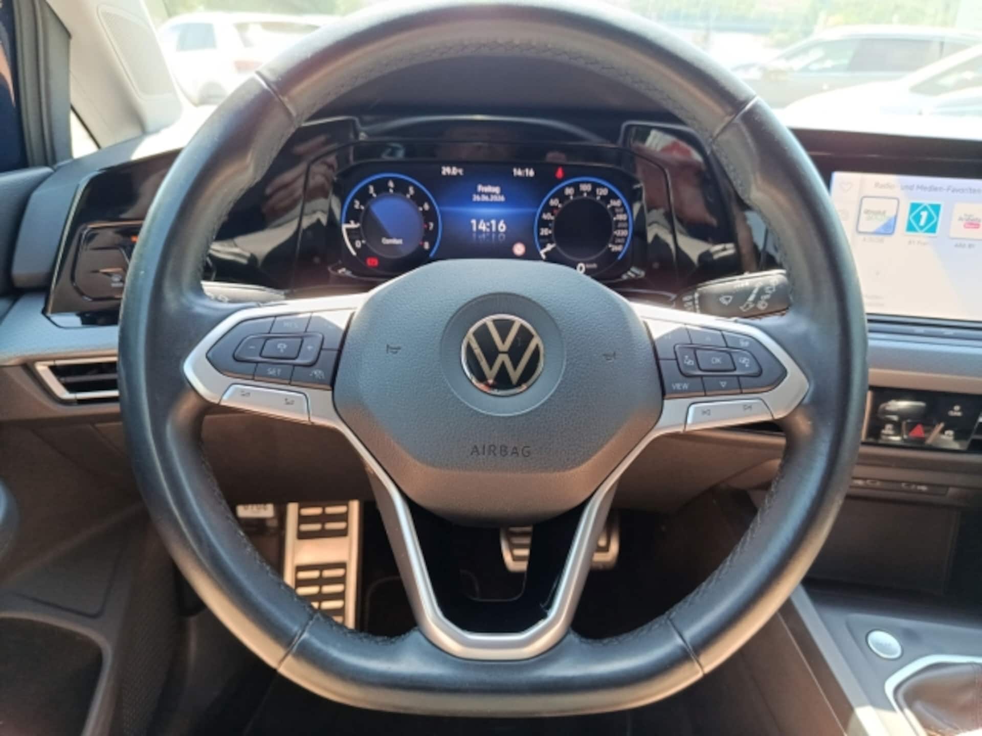 Volkswagen Golf Active