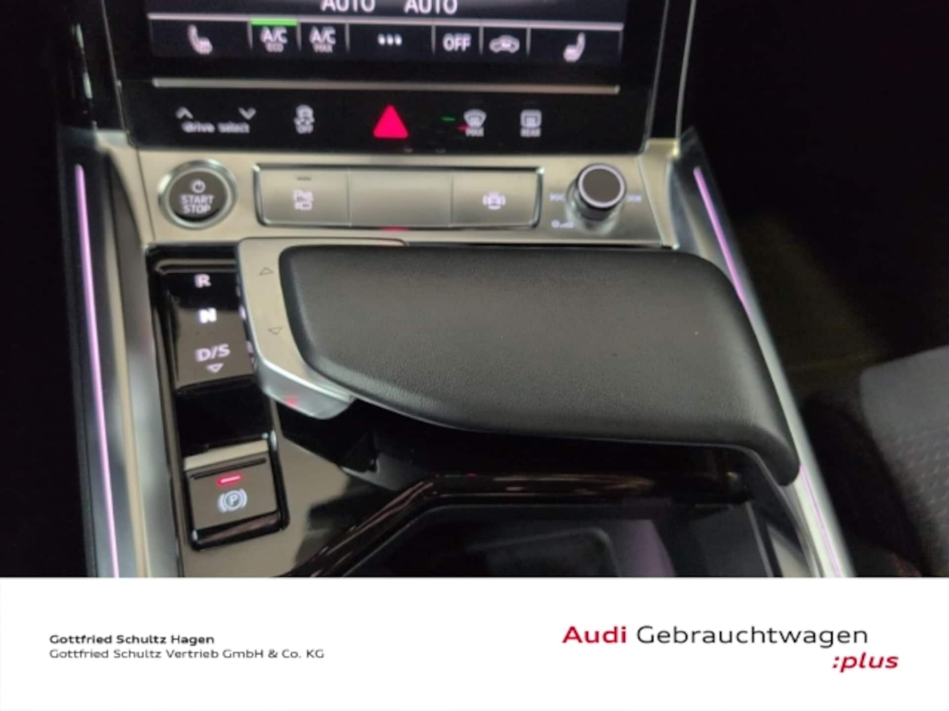Audi Q8 e-tron S line