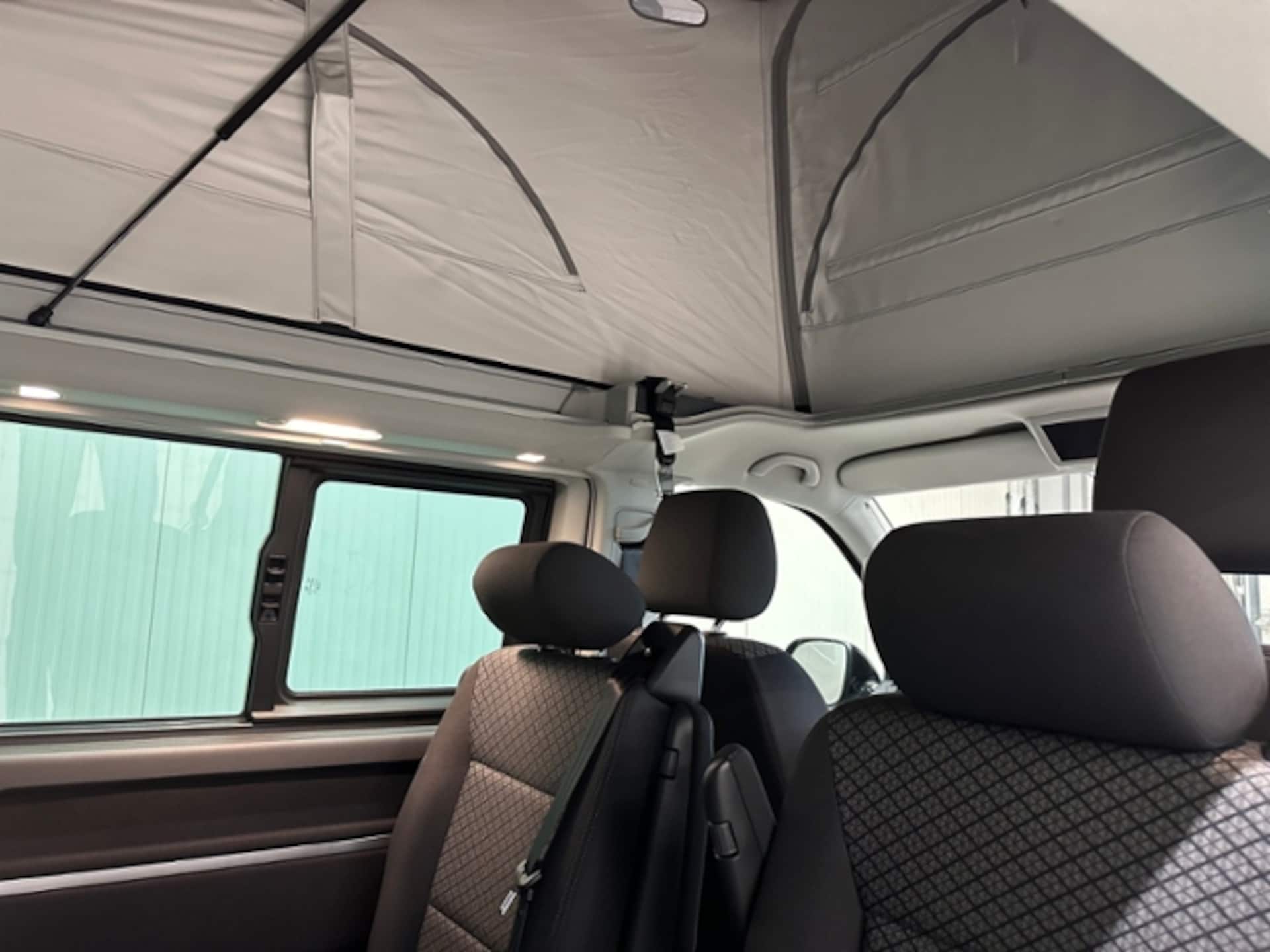 Volkswagen T6.1 California Beach