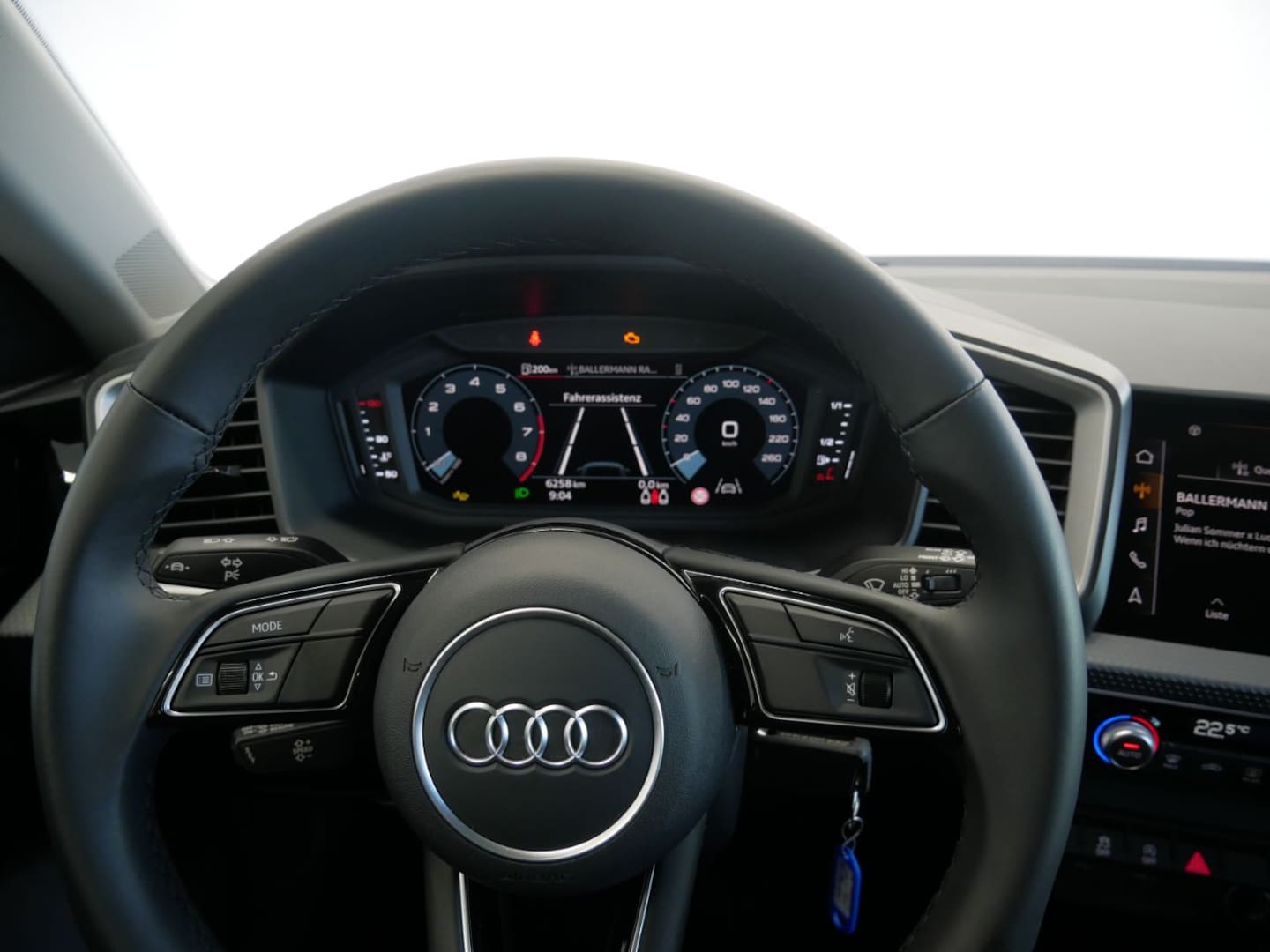 Bild über Audi A1 Sportback advanced 30 TFSI Schaltgetriebe - für weitere Informationen kontaktieren Sie den Audi Partner