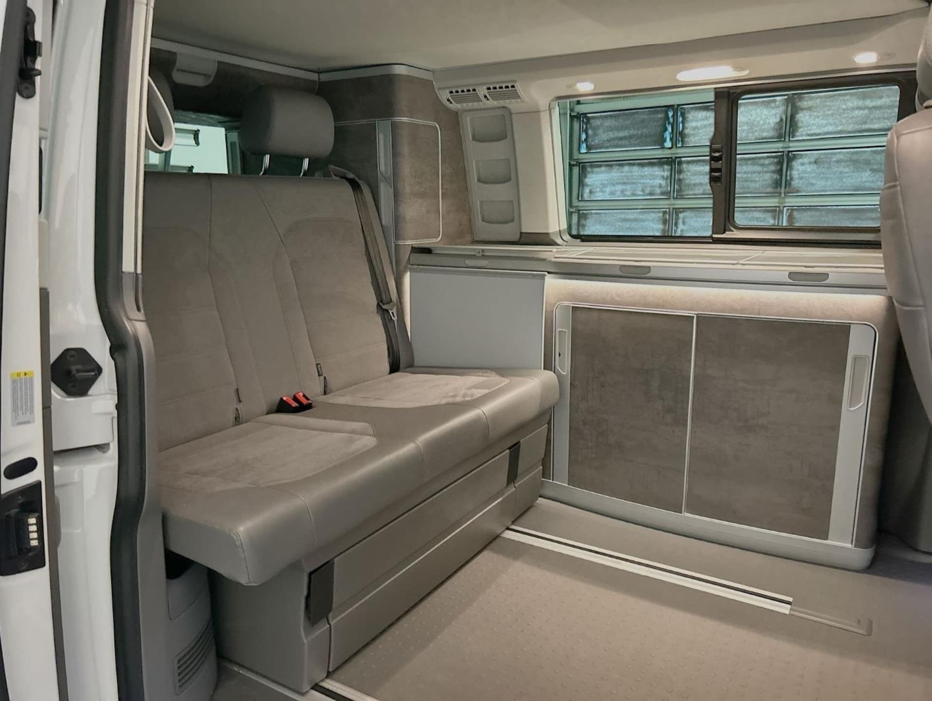 Volkswagen T6.1 California Ocean