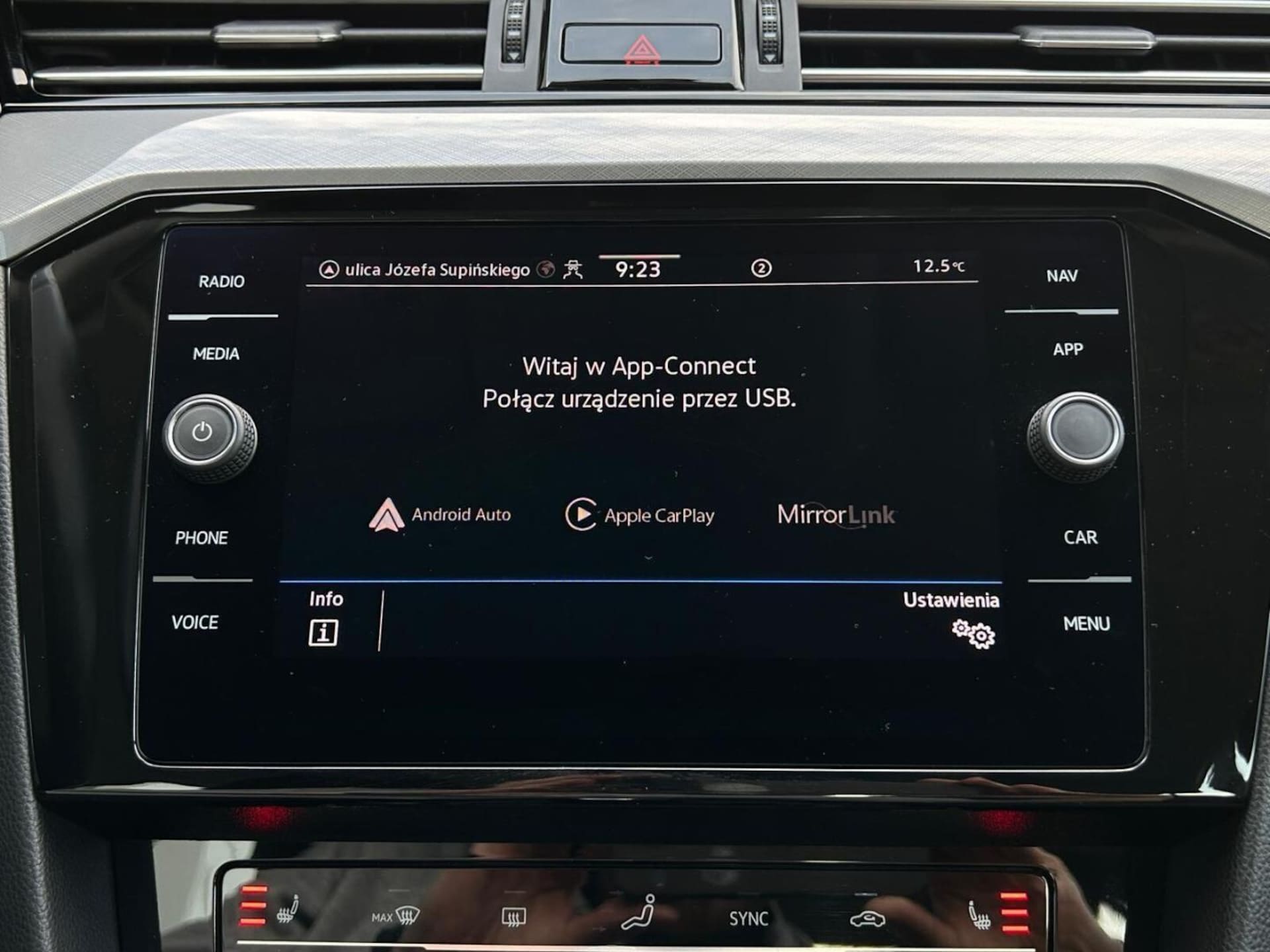 Volkswagen Passat Business