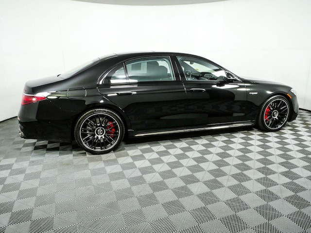2025 Mercedes-Benz