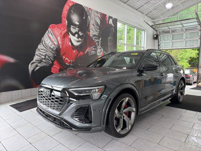 2024 Audi SQ8 e-tron 114 kWh Prestige quattro's photo