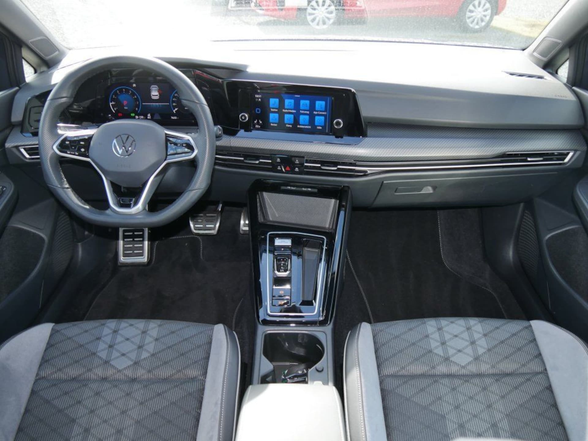 Volkswagen Golf R-Line