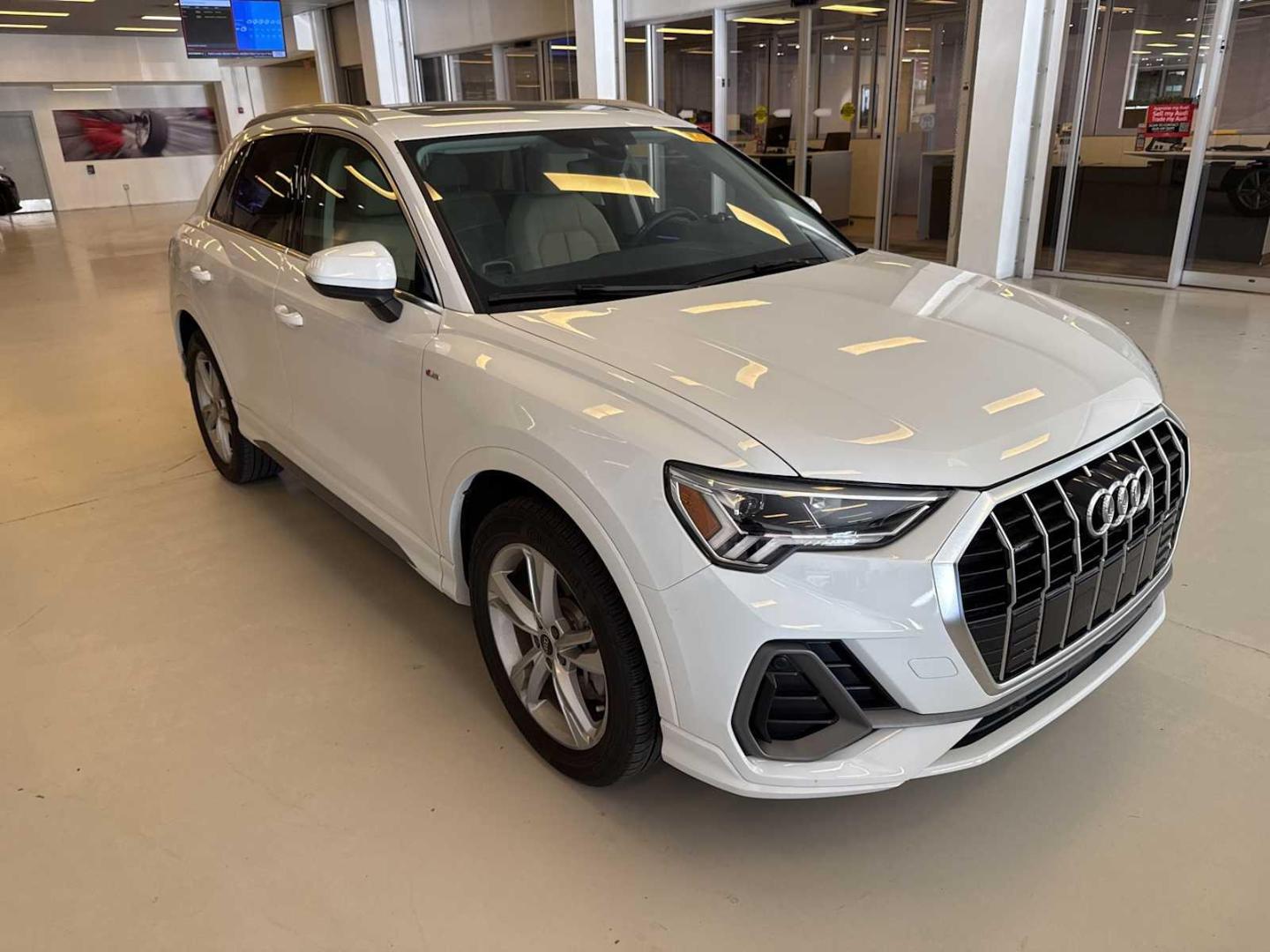2022 Audi Q3 45 TFSI S Line Premium Plus quattro's photo