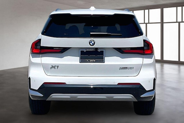 2025 BMW X1
