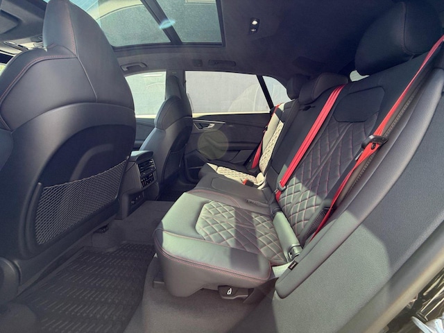 2026 Audi SQ8 Prestige - Photo 18