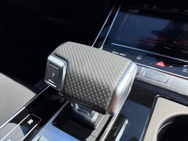 2026 Audi SQ8 Prestige - Photo 26