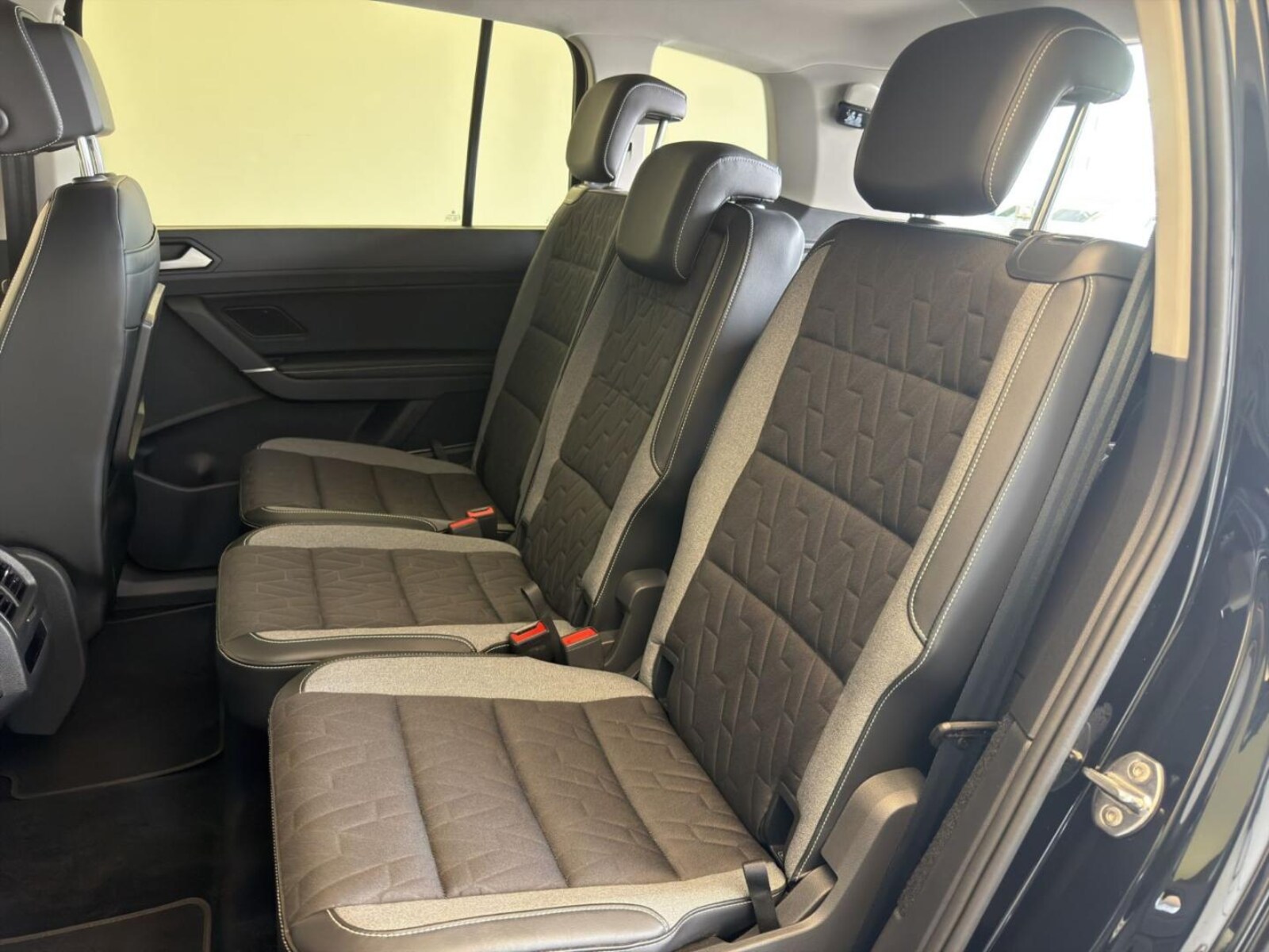 Volkswagen Touran – Bild 16