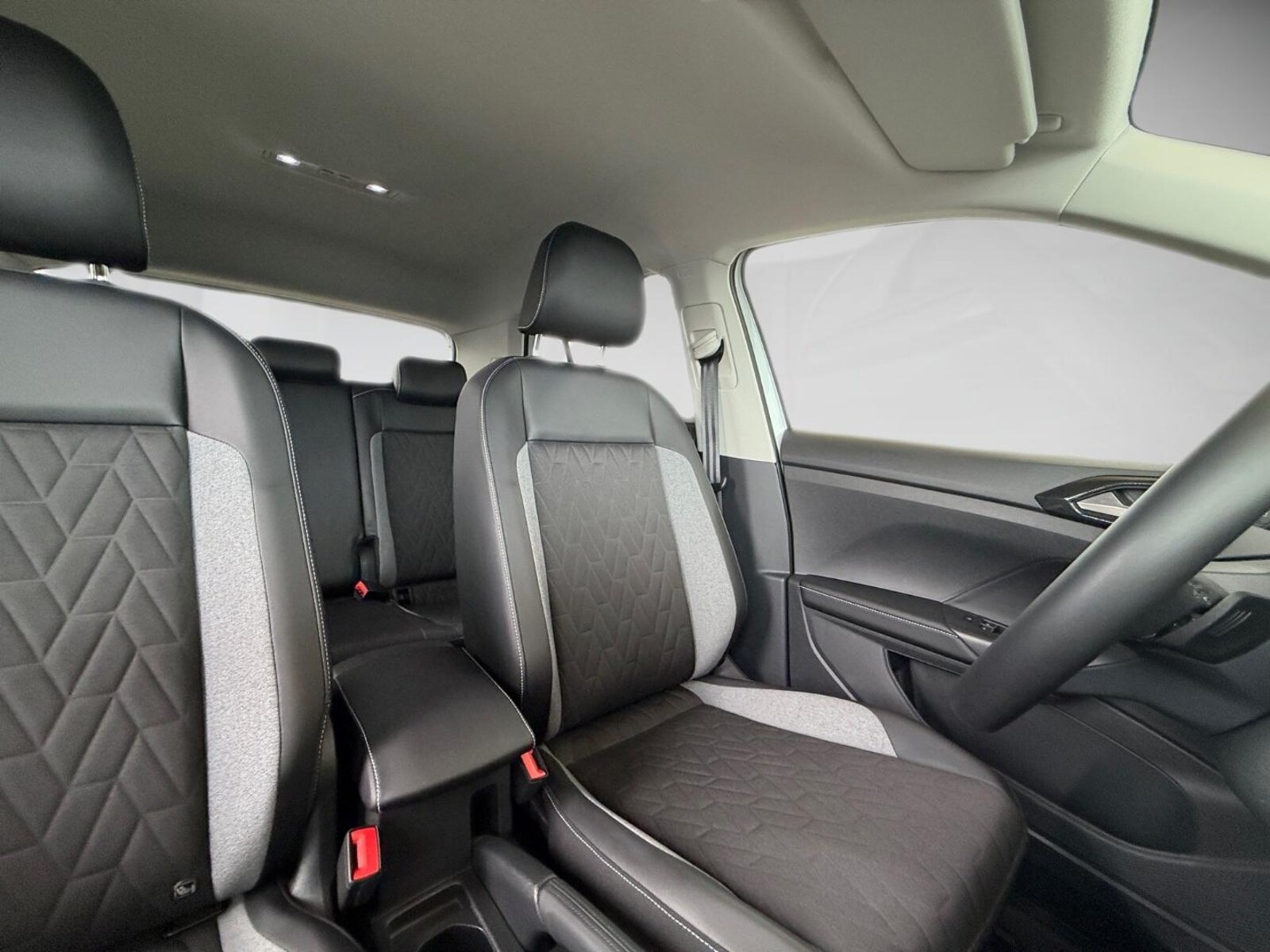 Volkswagen T-Cross – Bild 17