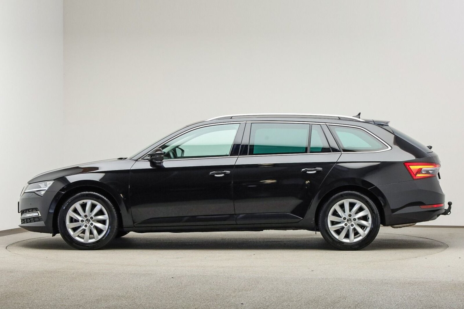 Škoda Superb Combi – Bild 4