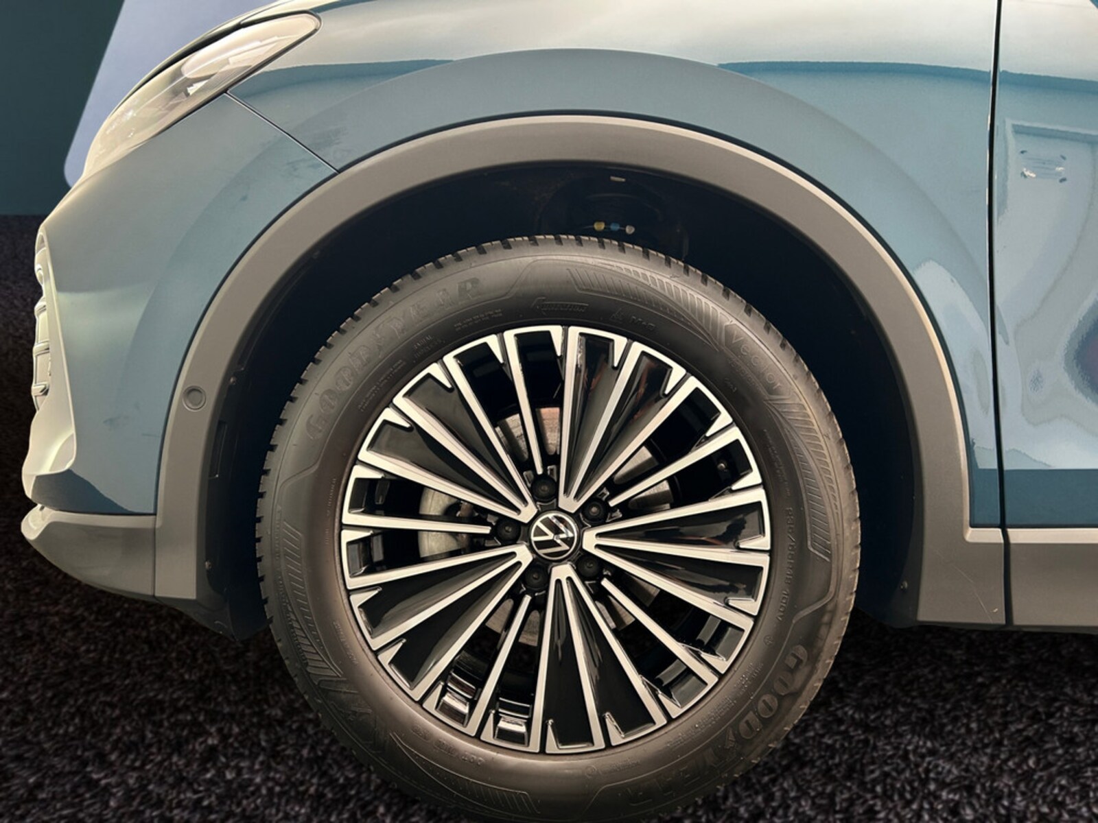 Volkswagen Tiguan – Bild 7