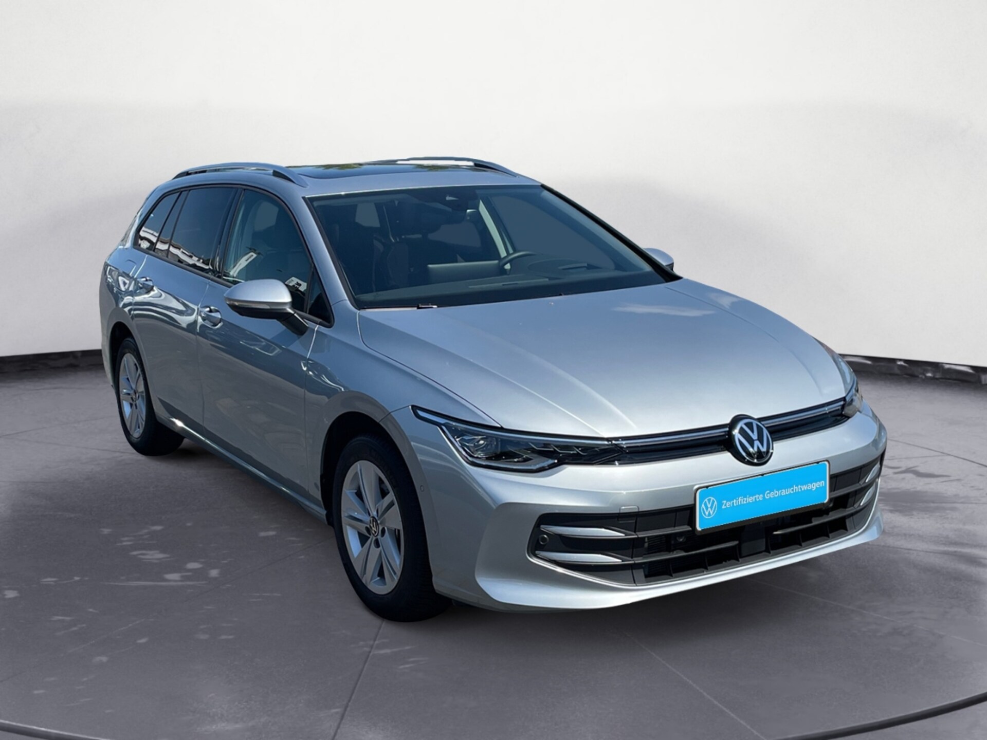 Volkswagen Golf Variant Life