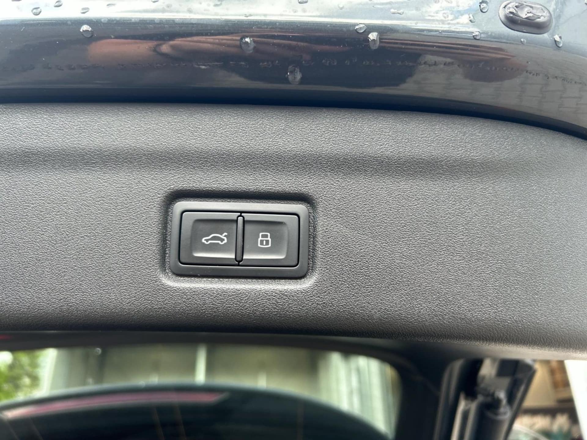 Audi SQ6 SUV e-tron