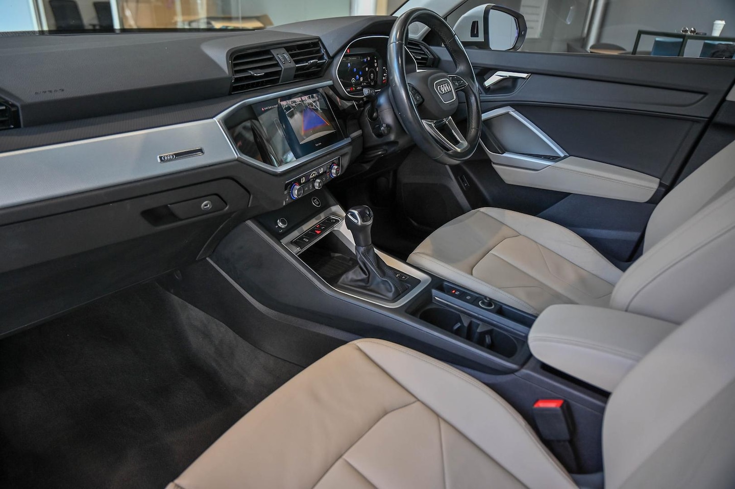 Image about Audi Q3 35 TFSI S tronic
