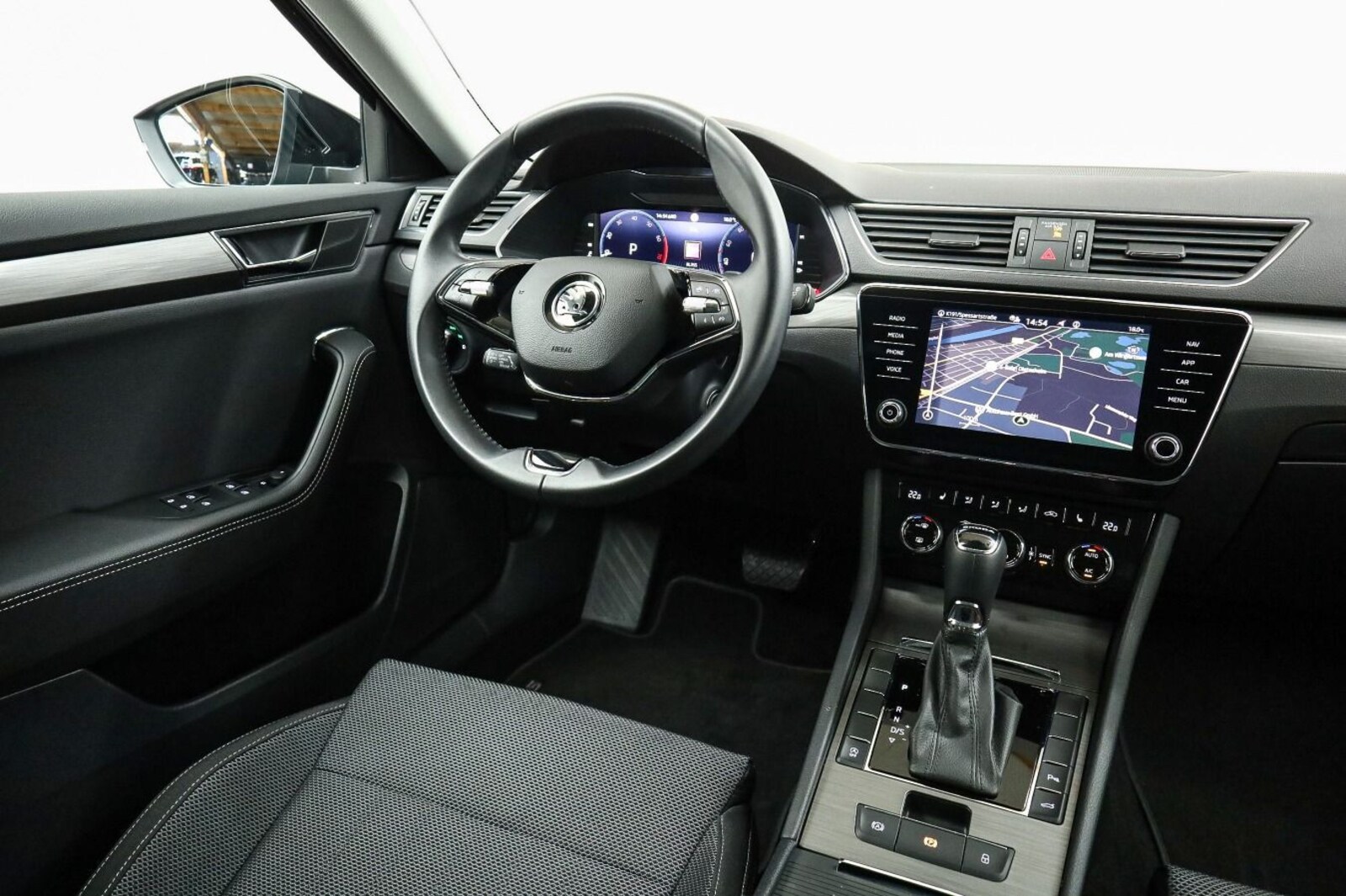 Škoda Superb Combi – Bild 13