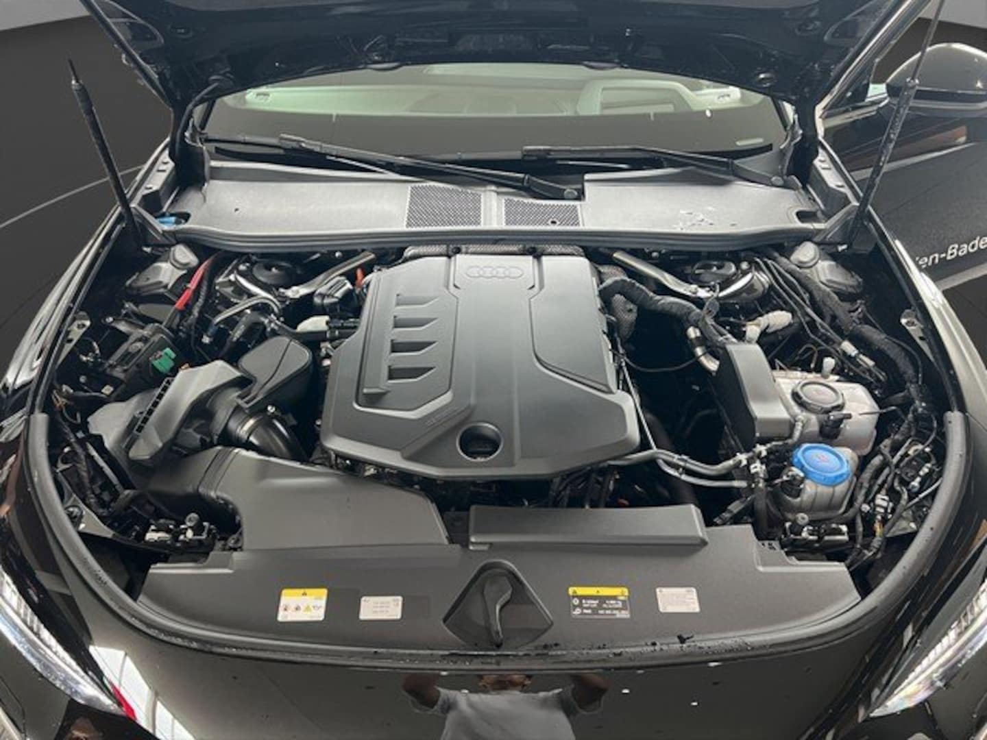 Bild über Audi A5 Avant e-hybrid e-hybrid quattro 220 kW S tronic - für weitere Informationen kontaktieren Sie den Audi Partner