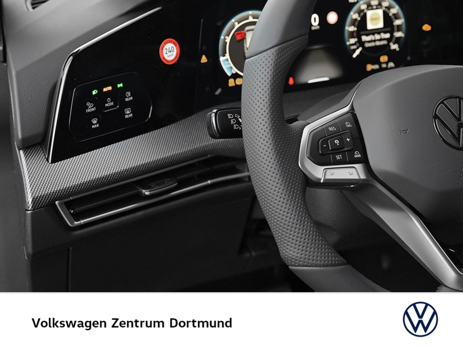 Volkswagen Golf R-Line
