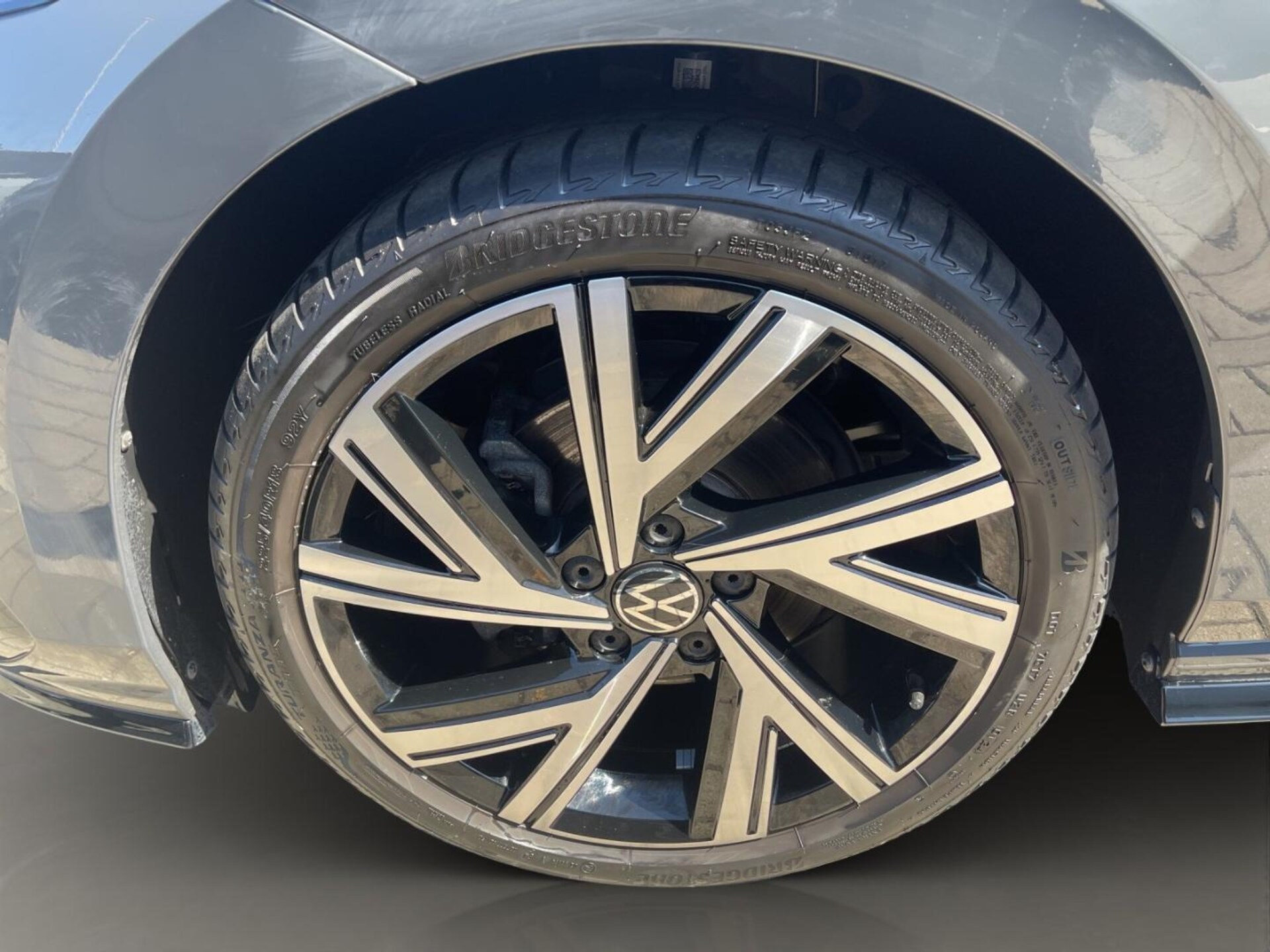 Volkswagen Golf R-Line