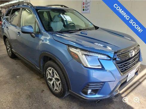 2023 Subaru Forester Premium's photo