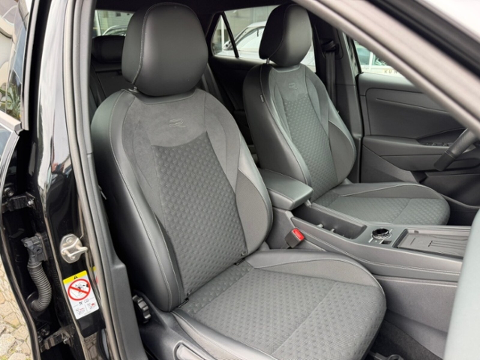 Volkswagen T-Roc – Bild 7