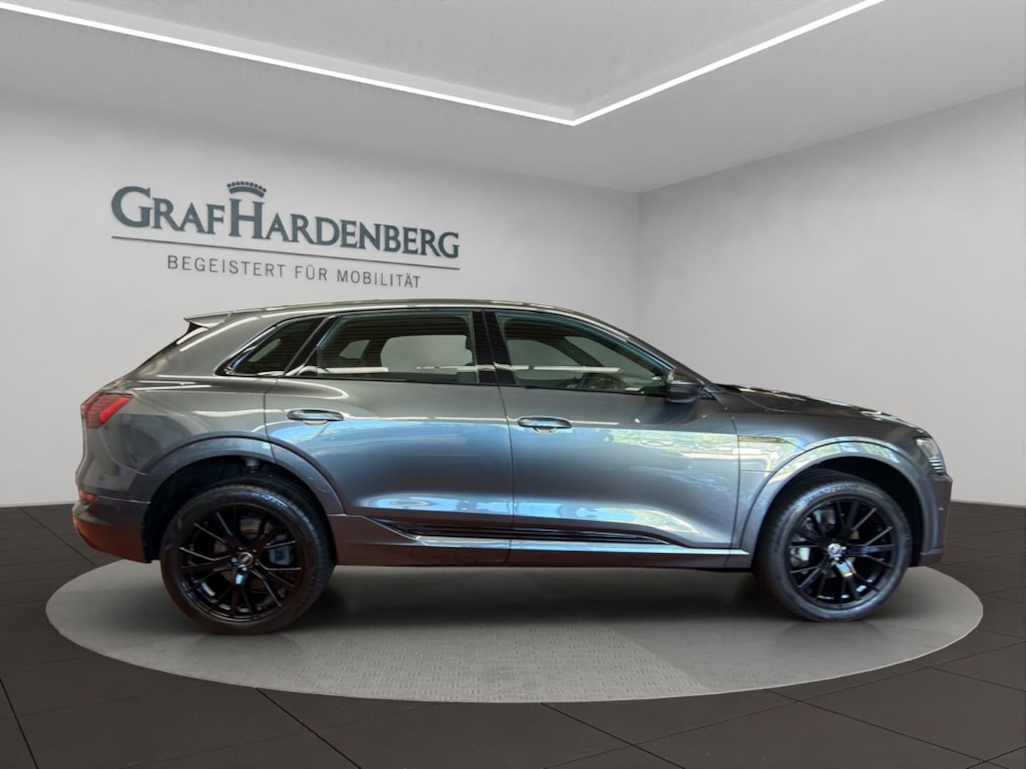 Bild über Audi e-tron S line 55 quattro - für weitere Informationen kontaktieren Sie den Audi Partner