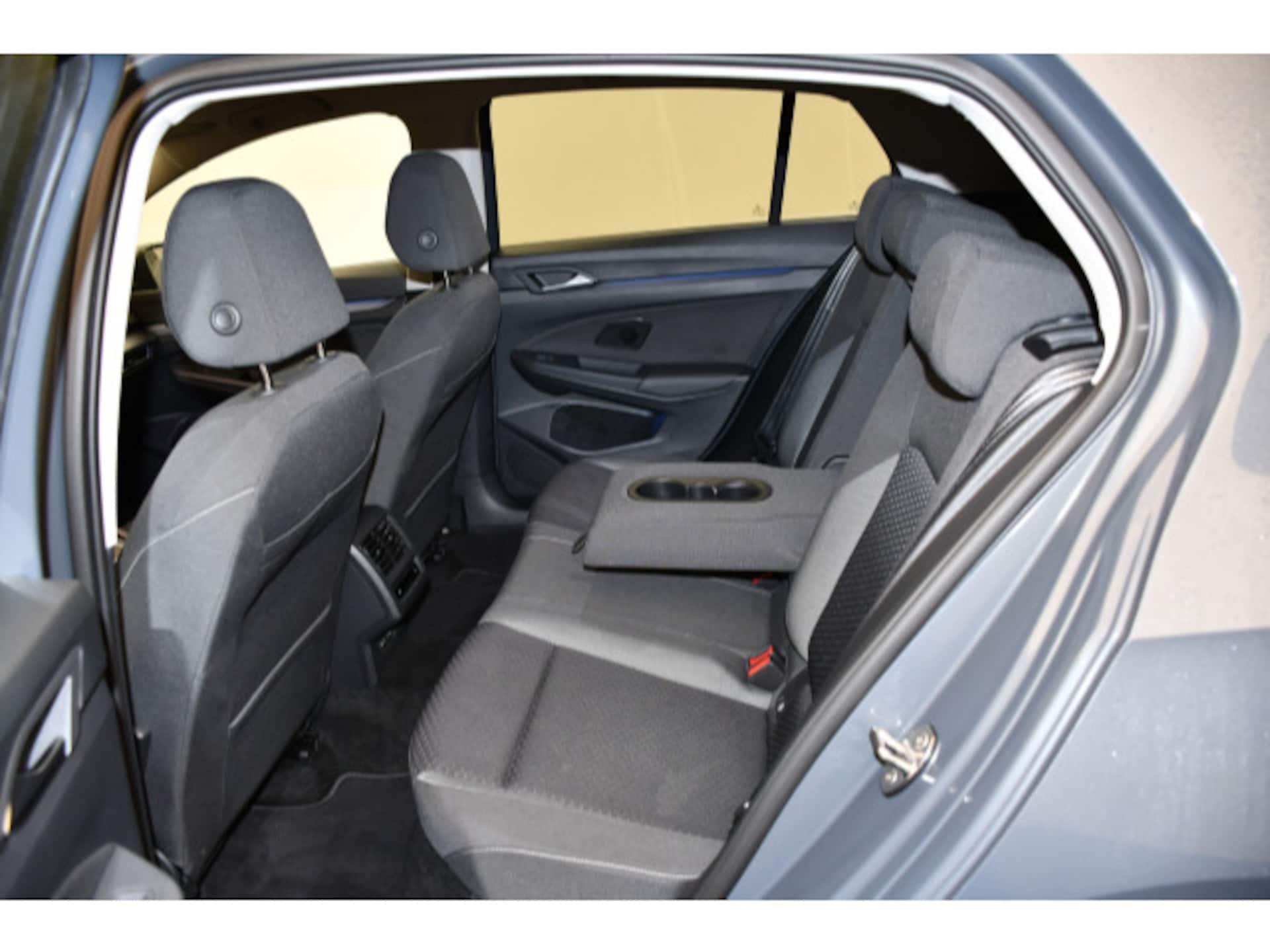 Volkswagen Golf Active