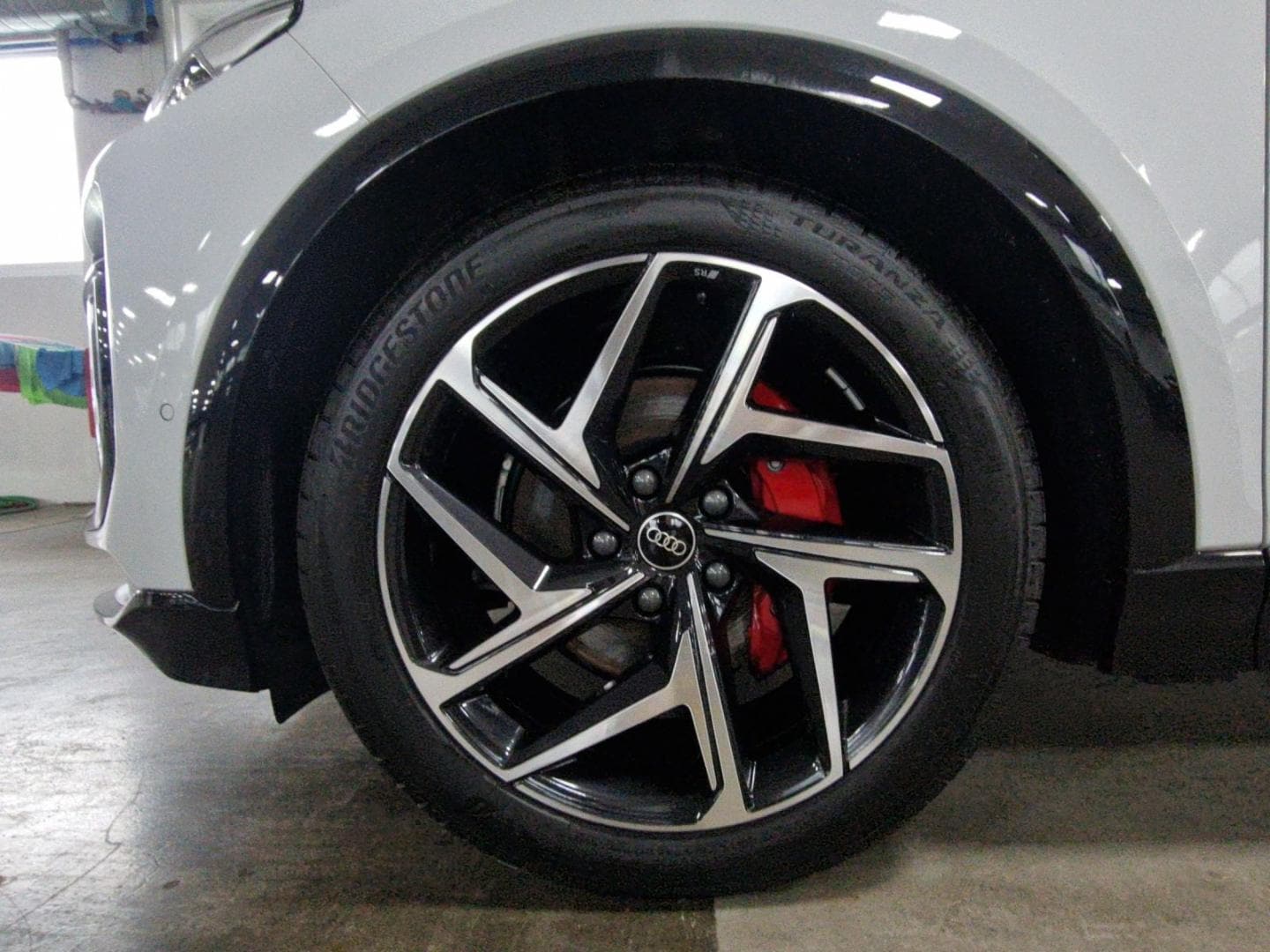 Bild über Audi Q6 SUV e-tron e-tron quattro - für weitere Informationen kontaktieren Sie den Audi Partner