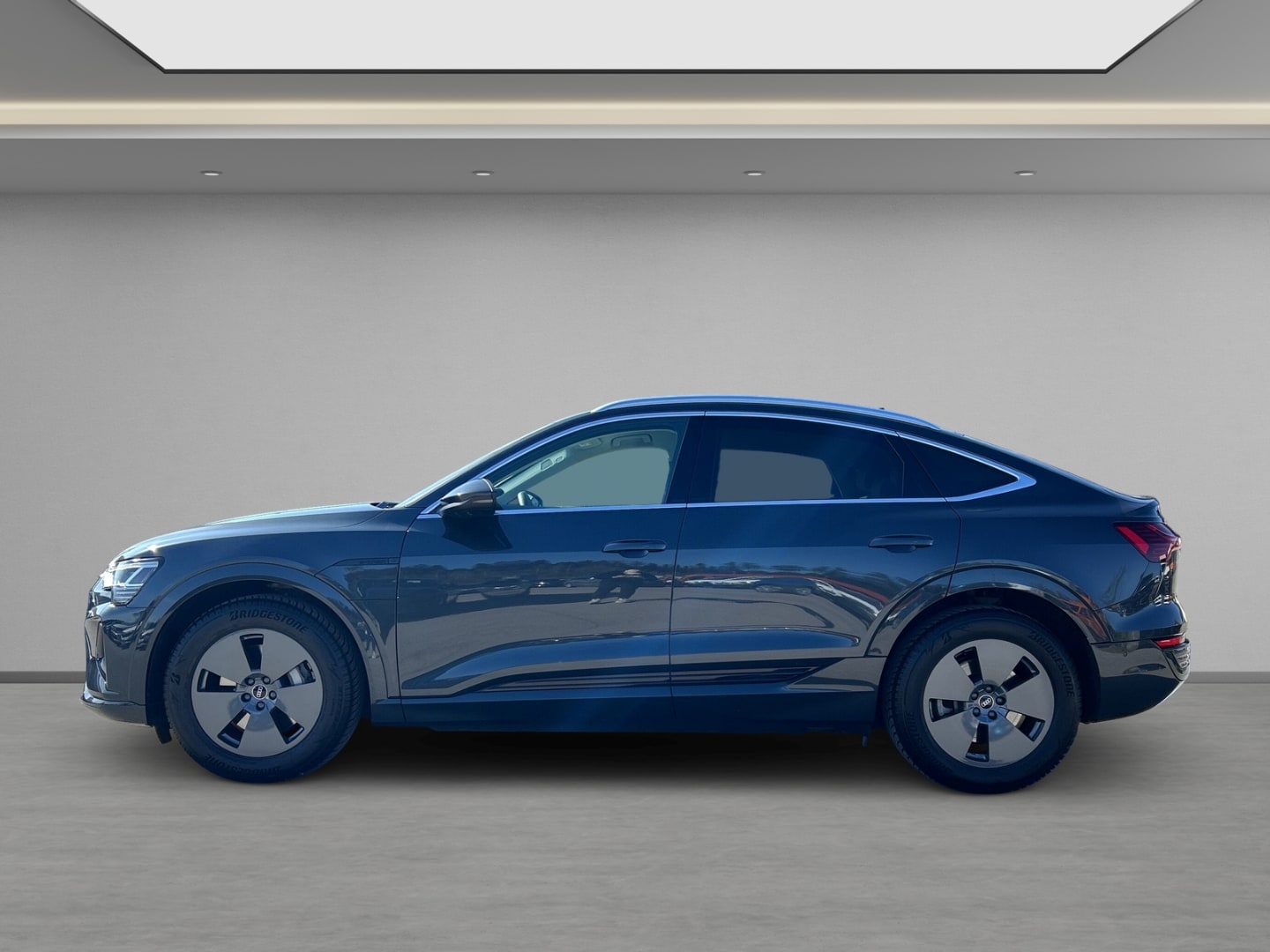 Bild über Audi Q8 Sportback e-tron advanced 55 e-tron quattro - für weitere Informationen kontaktieren Sie den Audi Partner