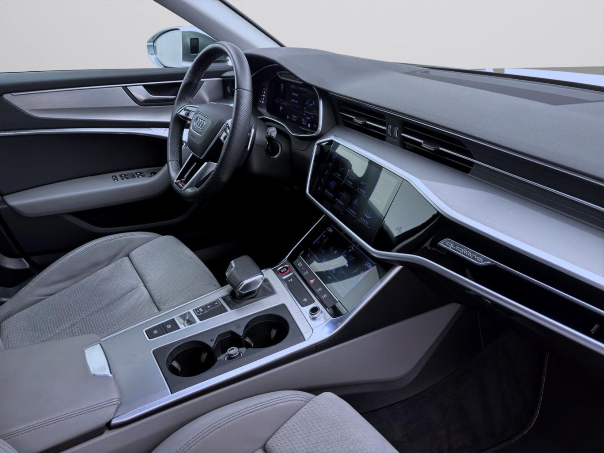 Audi S6 Avant