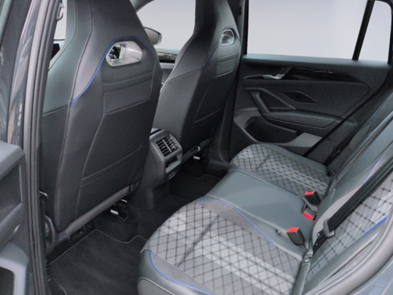 Volkswagen Tiguan – Bild 14